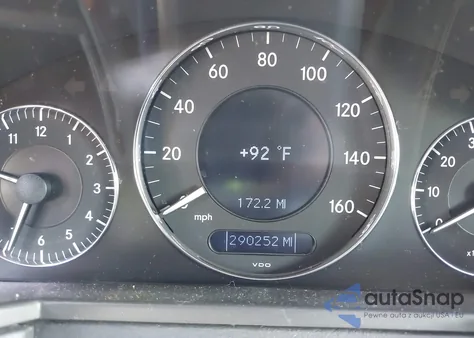 2005 Mercedes-Benz E 320 z USA, uszkodzony, nr VIN WDBUF65J35A640823